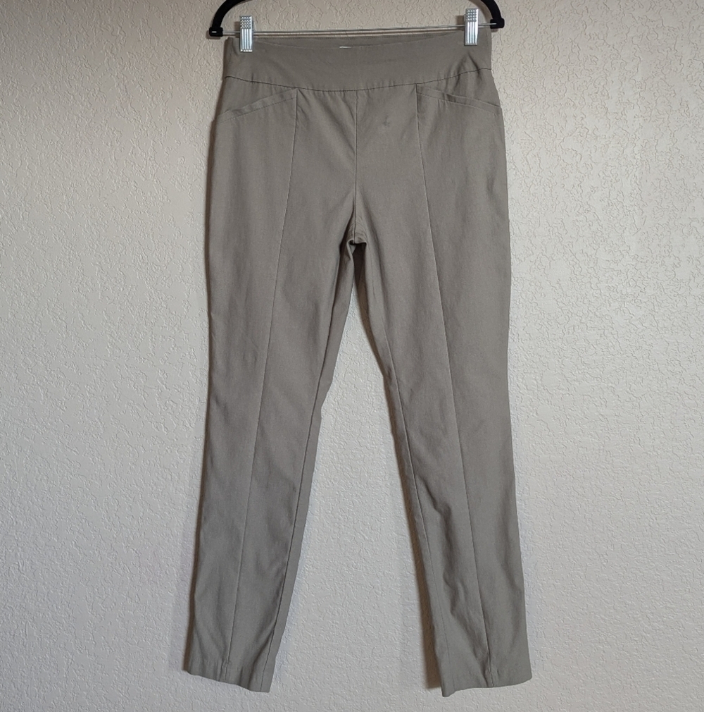 Chico's So Slimming Size 0.5( 6 ) Pull on Pants Stretch Slim St Leg Green